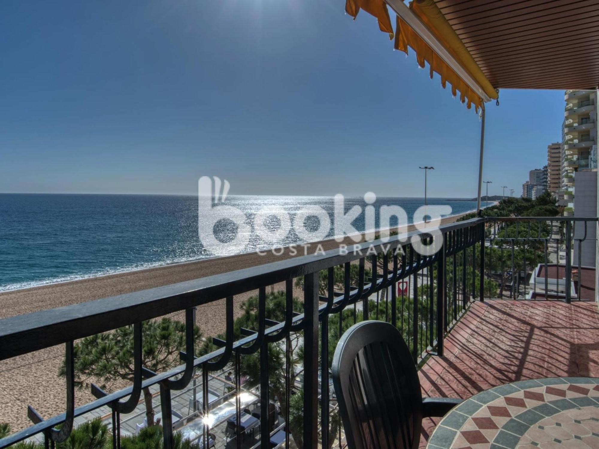 Embajador 2 Apartament A Primera Linia De Mar Per 5 Persones 플라티야 다로 외부 사진